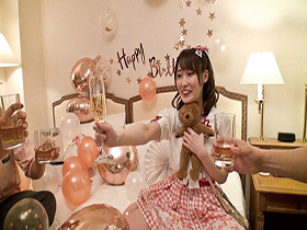 あざと可愛い絶倫ガーリー少女と夜が更けるまで続く生パコ記念日　サンプル画像02